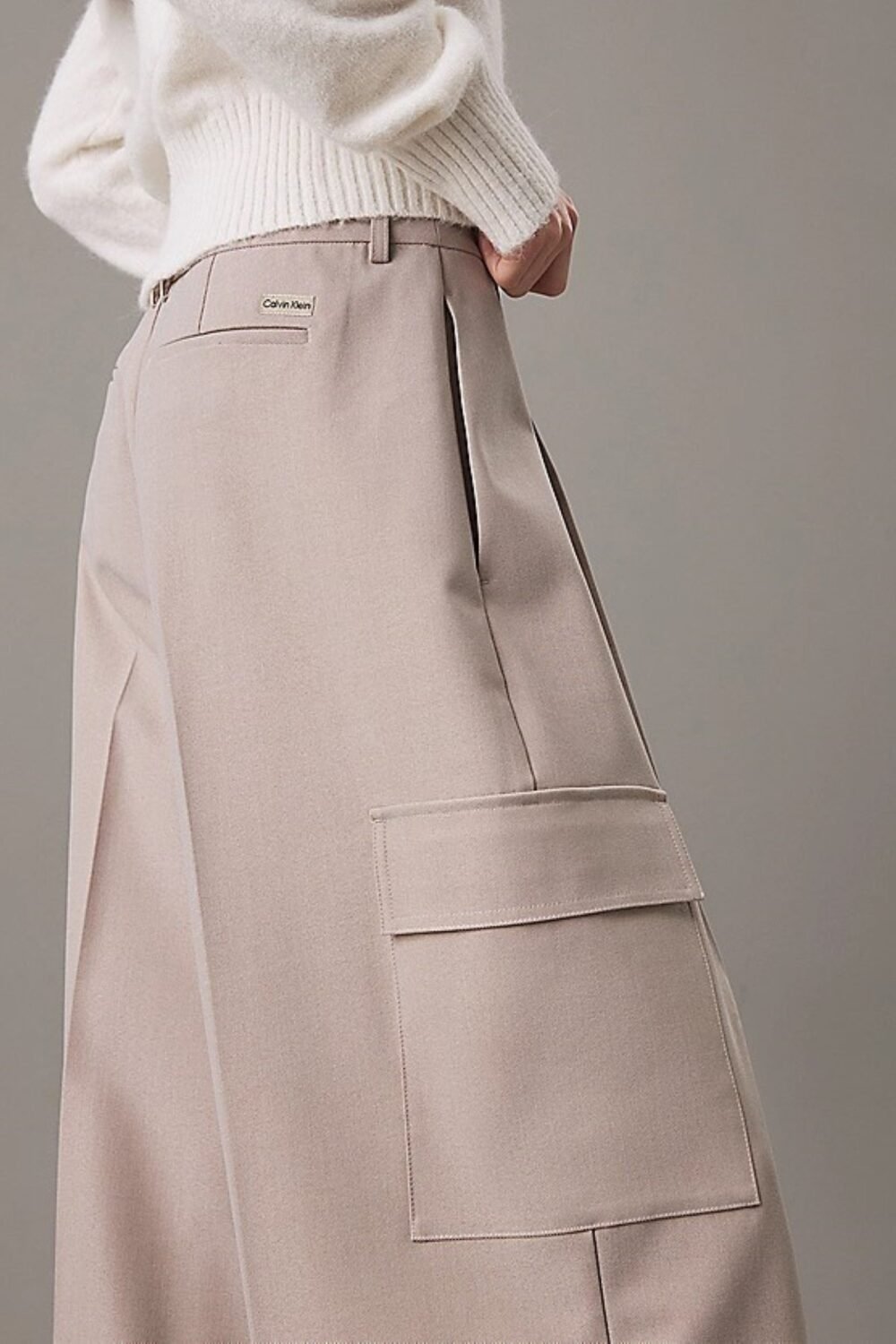shop_donna_pantalonecargo_calvinklein_calj20j224848_15028_19_3_hd.jpg
