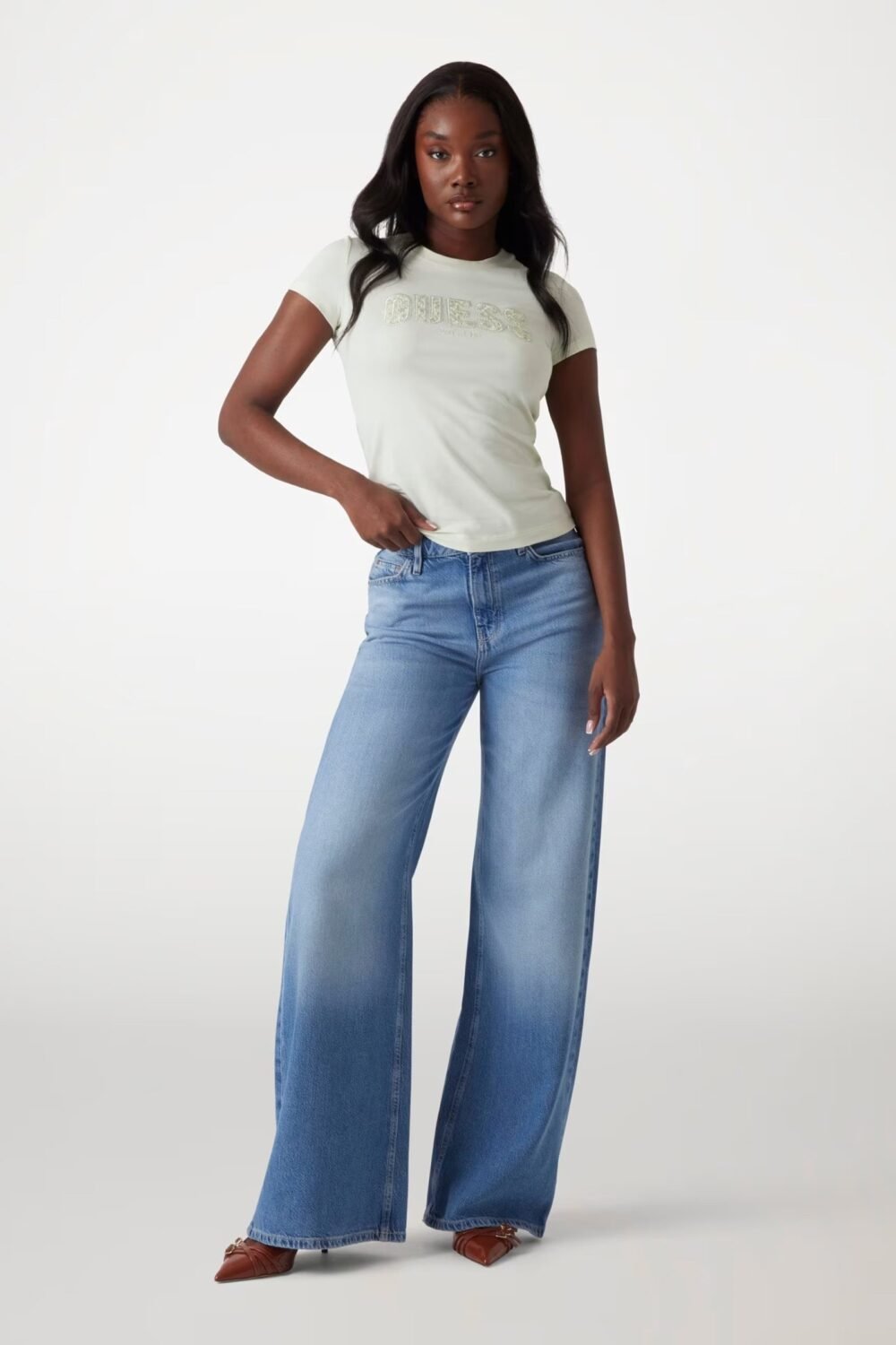 shop_donna_t_shirtdonna_guesswoman_guew5gi04j1314_14858_2478_2_hd.jpg