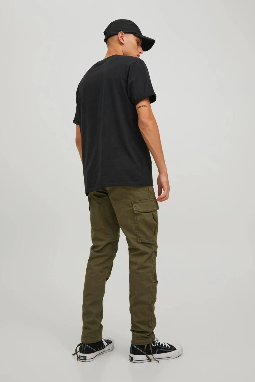 shop_uomo_pantalonecargouomo_jackandjones_jac12268364_15840_2447_2_hd.jpg