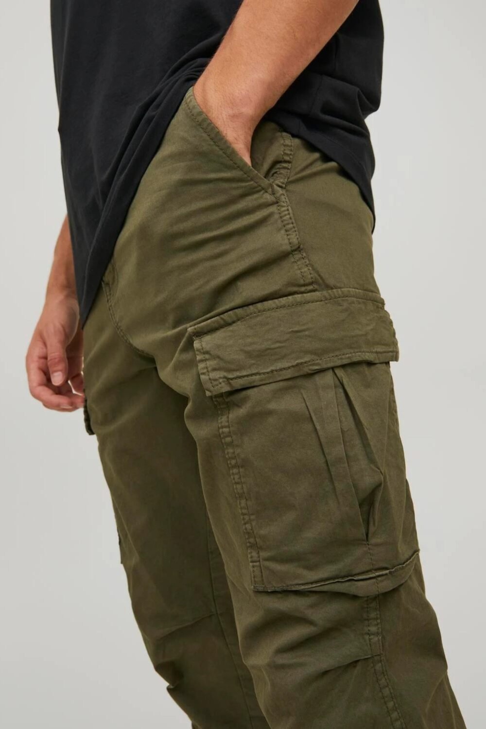 shop_uomo_pantalonecargouomo_jackandjones_jac12268364_15840_2447_4_hd.jpg