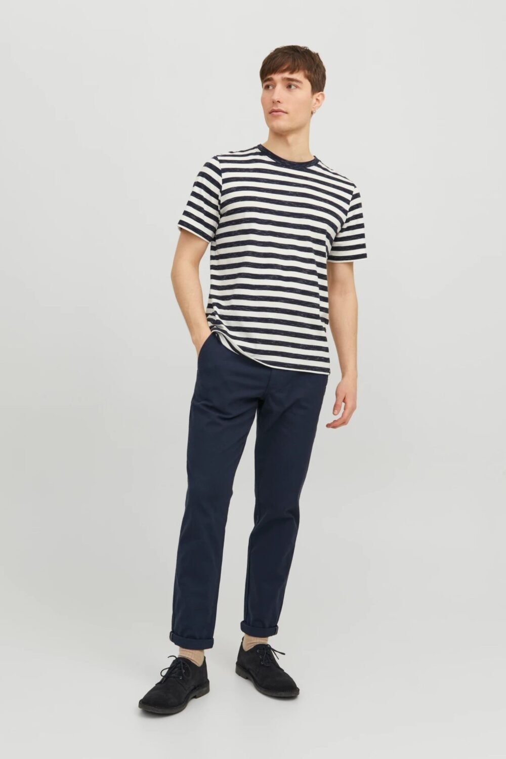 shop_uomo_pantaloneuomo_jackandjones_jac12206198_8111_2326_3_hd.jpg