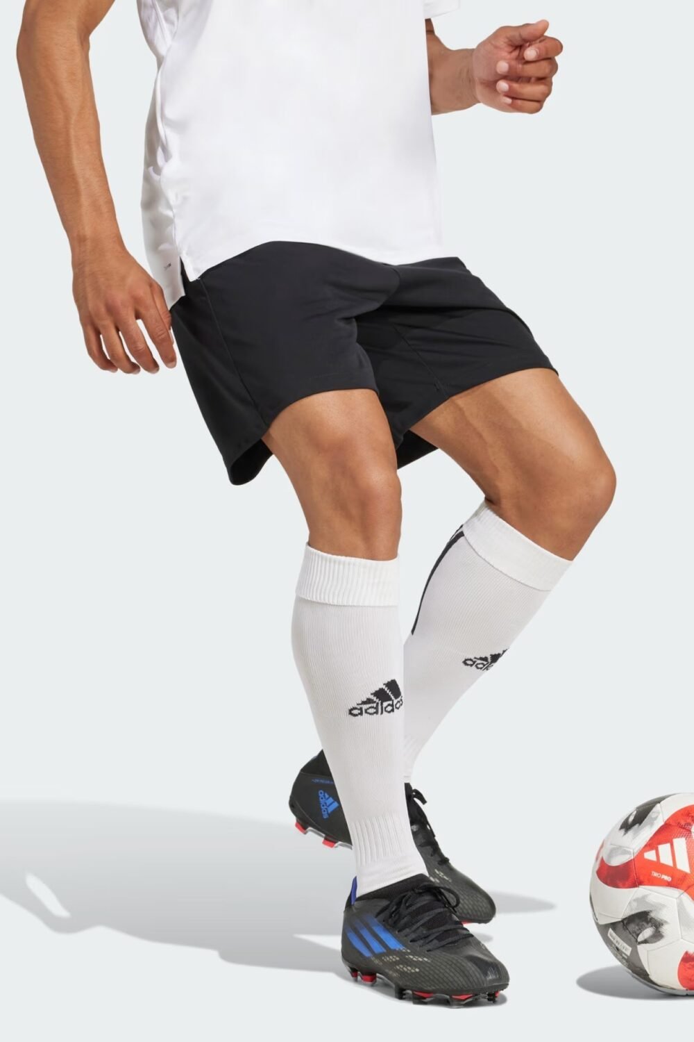 shop_uomo_shortuomo_adidas_adih57504_17050_10_2_hd.jpg