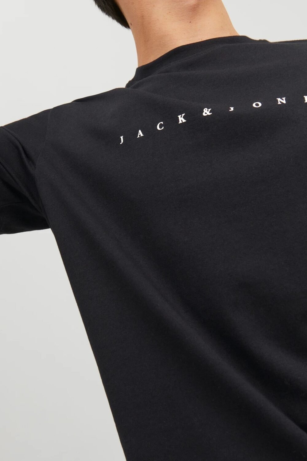shop_uomo_t_shirtmanicacorta_jackandjones_jac12234746_8149_2158_2_hd.jpg