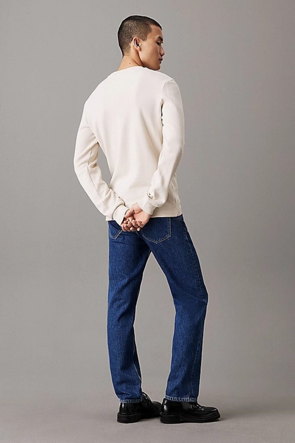 shop_uomo_tshirtuomo_calvinklein_calj30j323485_15047_19_2_hd.jpg