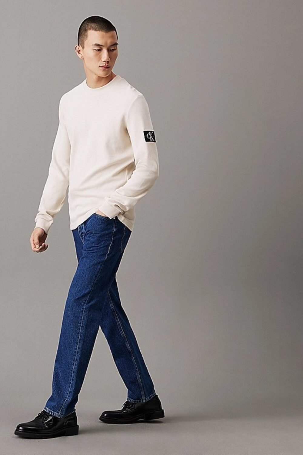shop_uomo_tshirtuomo_calvinklein_calj30j323485_15047_19_4_hd.jpg