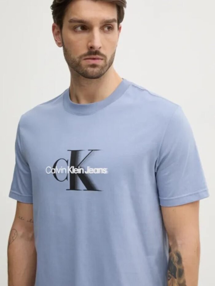 shop_uomo_t_shirtmanicacorta_calvinklein_calj30j327471_15123_43_1_hd.jpg