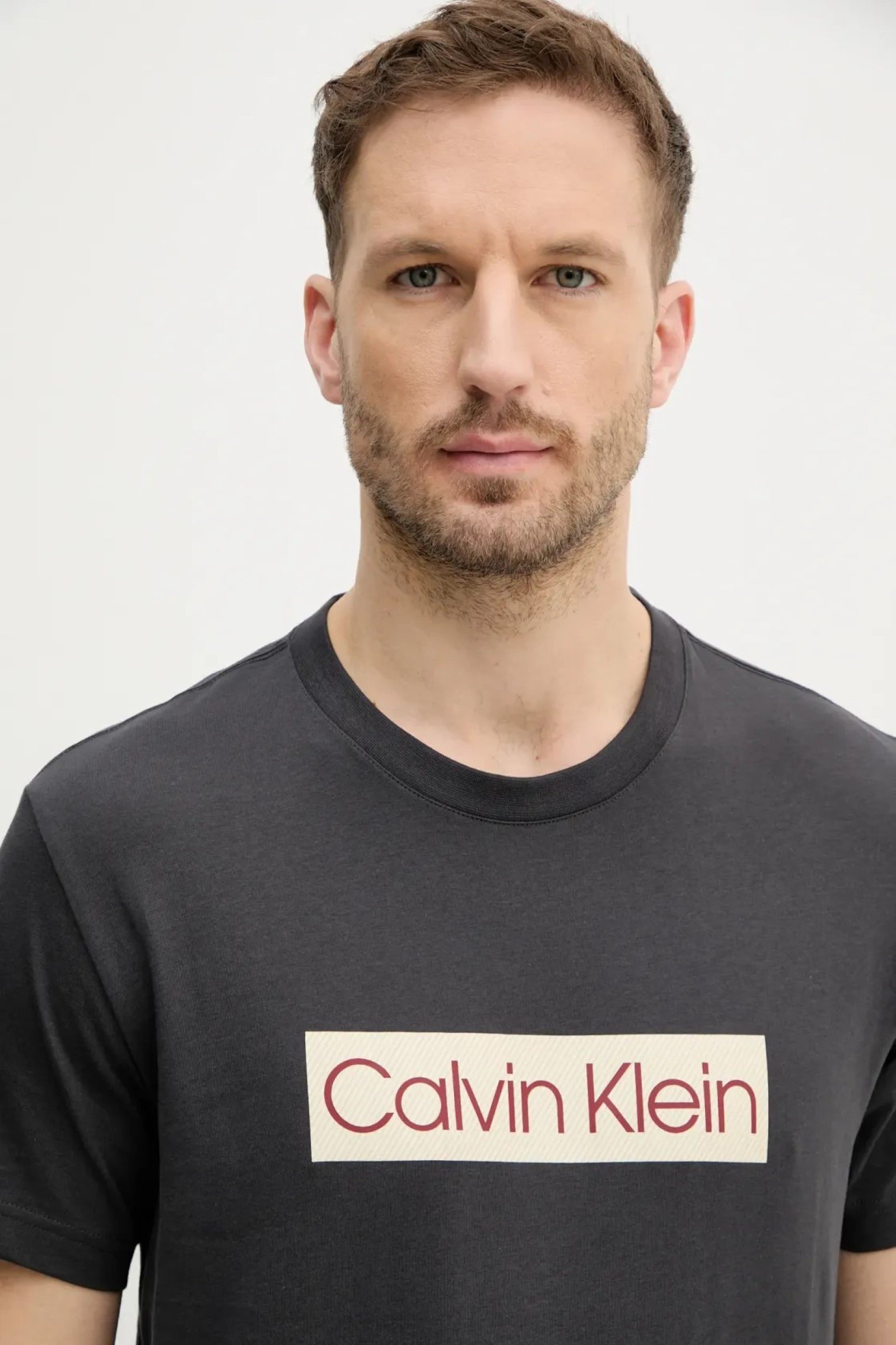 shop_uomo_t_shirtmanicacorta_calvinklein_calj30j327472_15124_13_1_hd.jpg