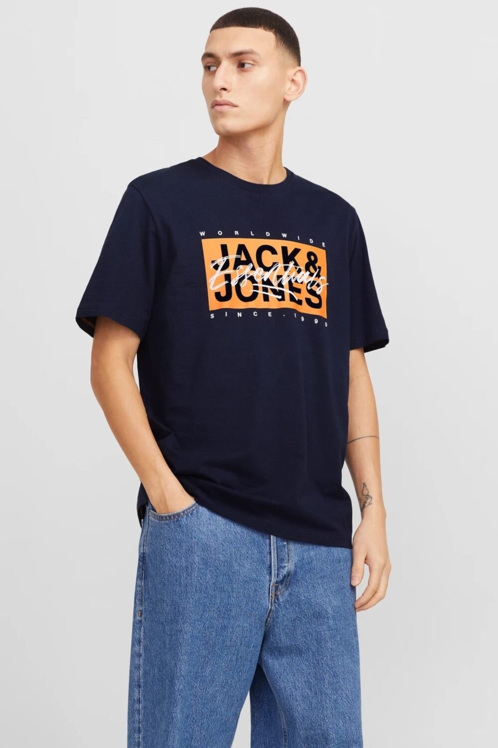 shop_uomo_t_shirtmanicacorta_jackandjones_jac12268439_15843_2310_1_hd.jpg
