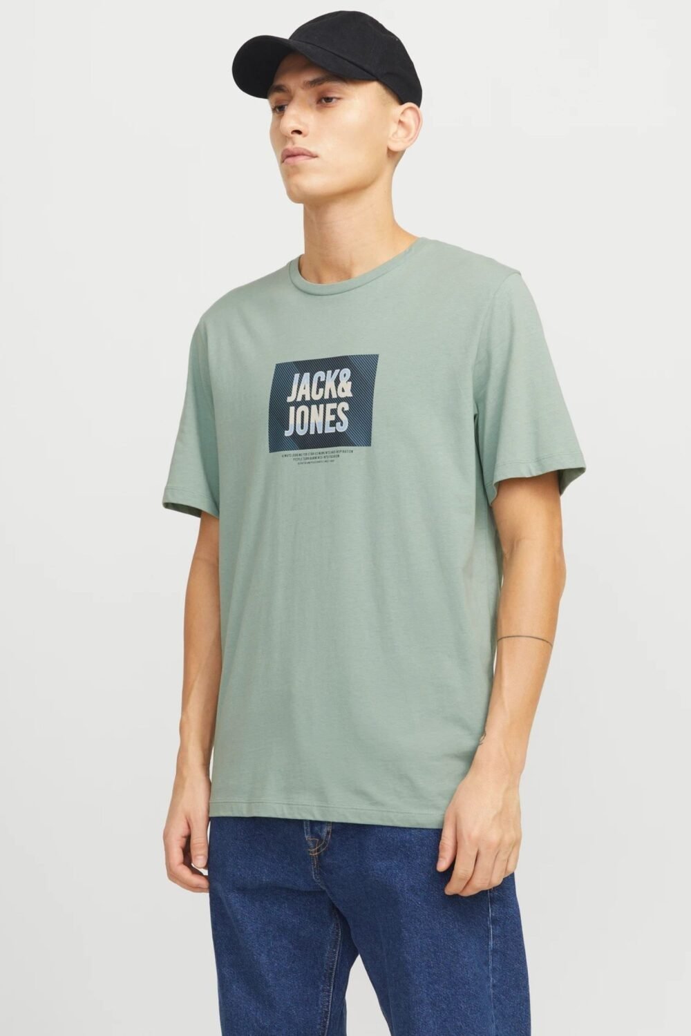 shop_uomo_tshirt_jackandjones_jac12268477_15845_2369_1_hd.jpg