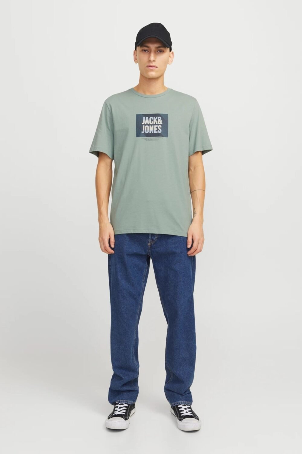 shop_uomo_tshirt_jackandjones_jac12268477_15845_2369_3_hd.jpg