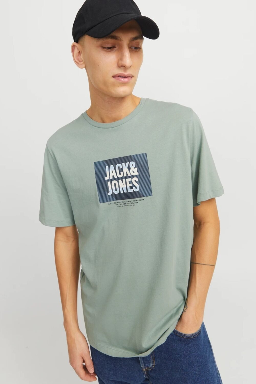 shop_uomo_tshirt_jackandjones_jac12268477_15845_2369_4_hd.jpg